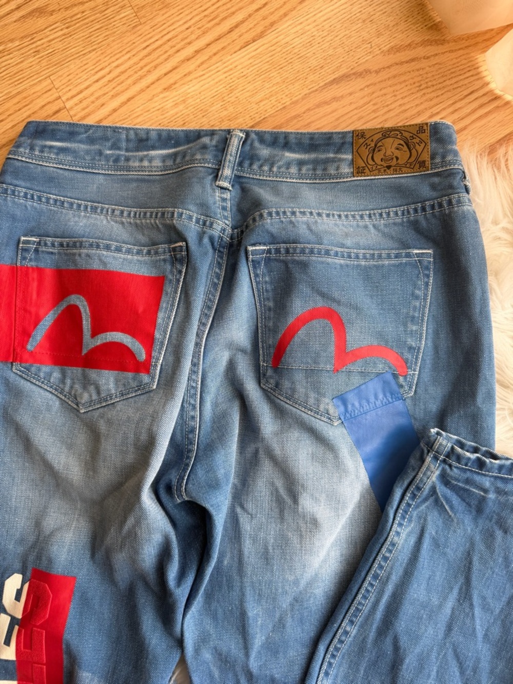 EVISU Graphic Patch Light Wash Jeans with Red Accents - Picture 2 of 4